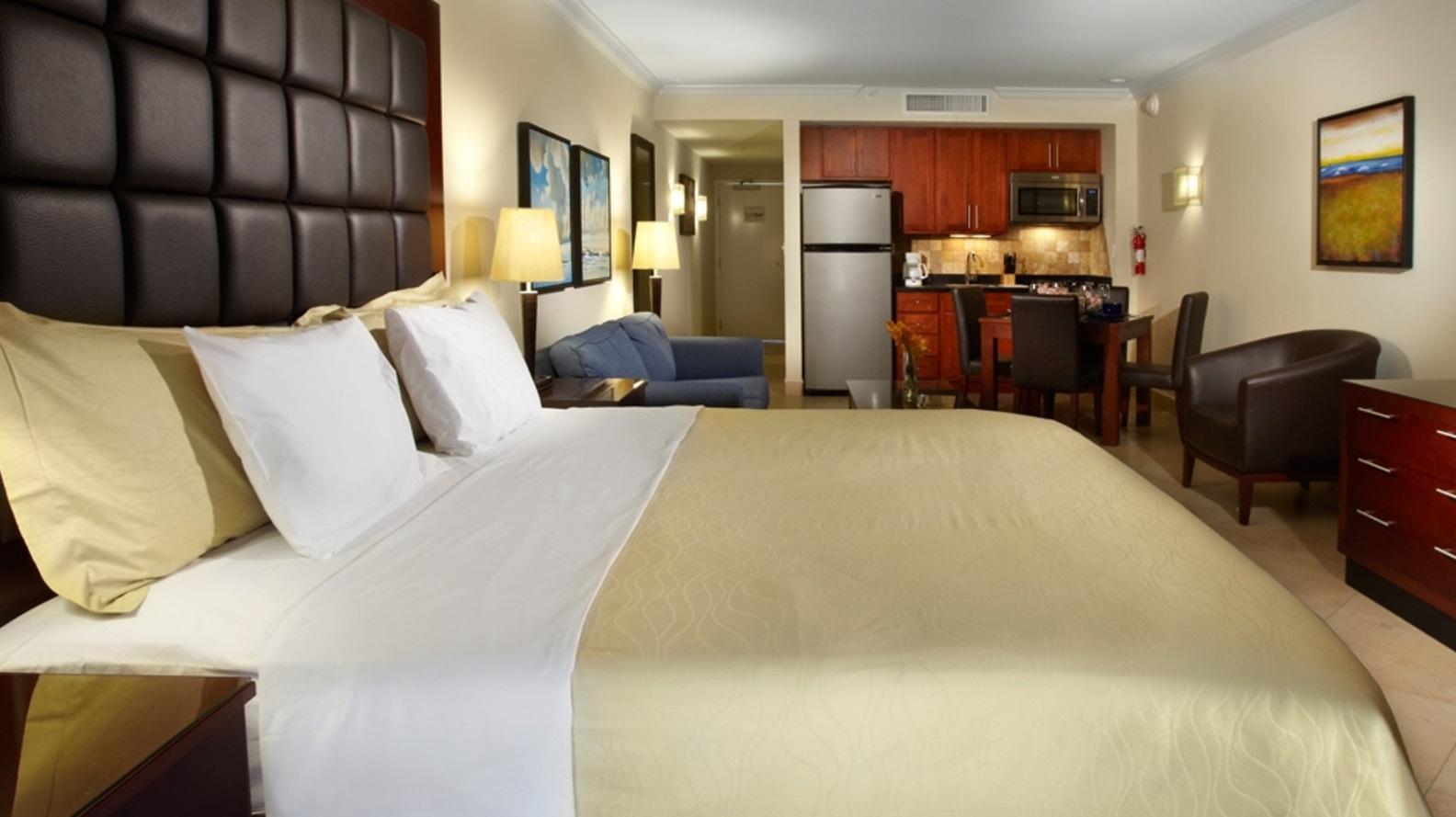 ดิวี วิลเลจ กอล์ฟ แอนด์ บีช รีสอร์ต Hotel Palm Beach ภายนอก รูปภาพ