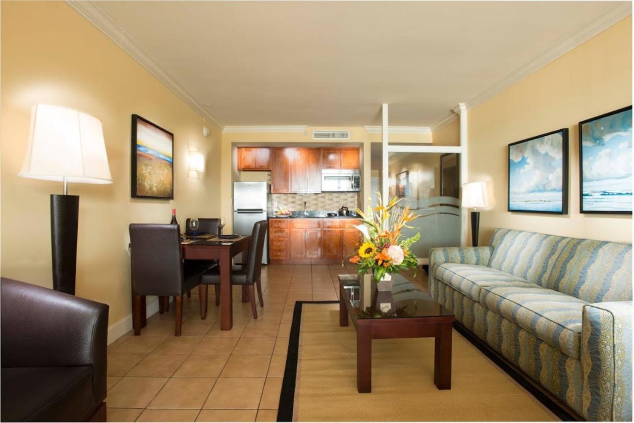 ดิวี วิลเลจ กอล์ฟ แอนด์ บีช รีสอร์ต Hotel Palm Beach ภายนอก รูปภาพ