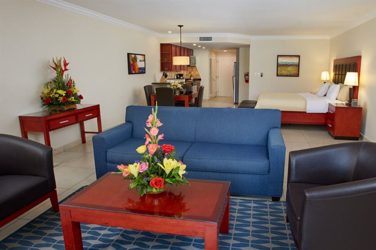 ดิวี วิลเลจ กอล์ฟ แอนด์ บีช รีสอร์ต Hotel Palm Beach ภายนอก รูปภาพ